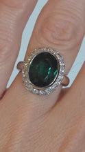 Cargar y reproducir el video en el visor de la galería, 2991 Vintage 18ct White Gold Green Tourmaline (6.3ct) Diamonds Cluster Ring
