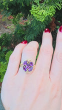 Load and play video in Gallery viewer, 2960- Vintage 9ct Gold Purple Amethysts Cluster Ring-

