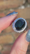 Cargar y reproducir el video en el visor de la galería, 2991 Vintage 18ct White Gold Green Tourmaline (6.3ct) Diamonds Cluster Ring
