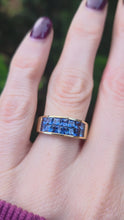 Load and play video in Gallery viewer, 2625: Vintage; 18ct Gold Ceylon Blue Sapphire Tiered Ring- Fabulous
