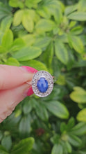 Load and play video in Gallery viewer, 0923: Vintage: 14ct White Gold Cornflower Blue Star Sapphire Diamonds Ring- very special
