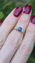 Load and play video in Gallery viewer, 6485:Vintage: 18ct Gold Platinum Cornflower Blue Sapphire Diamonds (0.34ct) 3-Stone
