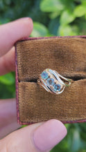 Load and play video in Gallery viewer, 8314: Vintage: 9ct Gold Mint Green Topaz Trilogy Ring- elegant, eye candy
