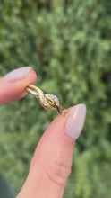 Cargar y reproducir el video en el visor de la galería, 2294 Vintage: 18ct Mixed Gold Natural Diamonds Crossover/ Stacker Ring
