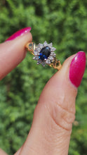 Cargar y reproducir el video en el visor de la galería, 1880: Vintage: 18ct Gold Blue Sapphire 16 Diamonds Dress Ring- She is exquisite
