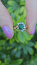 Load and play video in Gallery viewer, 0934: Vintage; 18ct Gold Emerald 10 Diamonds Flower Head Ring- sparkling beauty
