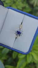 Load and play video in Gallery viewer, 0685: Exceptional 18ct Cornflower Blue Sapphire Diamonds Flower Head Ring- Date Mark 1988
