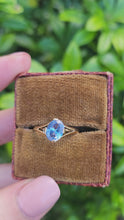 Load and play video in Gallery viewer, A7050: Vintage &amp; Exquisite 18ct Gold Blue Aquamarine Solitaire Ring- gorgeous stone, understated beauty.
