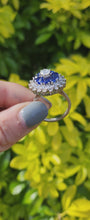 Cargar y reproducir el video en el visor de la galería, 1801: Vintage: 18ct Gold Blue Sapphires Diamonds Target Ring- a fabulous creation
