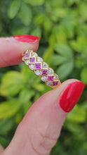 Cargar y reproducir el video en el visor de la galería, 0954: Vintage: 18ct Gold 7 Rich Red Rubies 12 Diamonds Geometric Set Stacker/Dress Ring- exquisite
