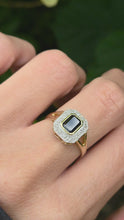 Cargar y reproducir el video en el visor de la galería, 2048: Vintage: 9ct Gold Art Deco Style French Blue Sapphires 12 Diamonds Ring- Geometric beauty
