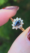 Load and play video in Gallery viewer, 0632: Vintage 18ct Gold Cornflower Blue Sapphire Diamonds Cluster Ring
