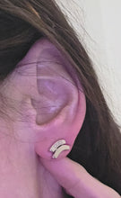 Load and play video in Gallery viewer, 1882: 18ct White Gold Diamonds Geometric Set  Stud Earrings
