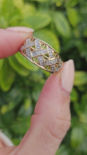Load and play video in Gallery viewer, 1139: Vintage: 9ct Gold 25 Diamonds Openwork Ring- sparkling symmetry
