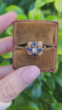 Load and play video in Gallery viewer, 8311: Vintage: Ornate 9ct Gold Geometric Set Sapphires Ring- Date Mark 1975
