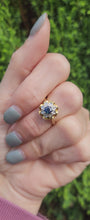 Cargar y reproducir el video en el visor de la galería, 1707: Vintage: 18ct Gold French Blue Sapphire Diamonds Flowerhead Ring- Exquisite design.
