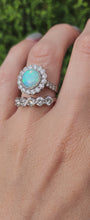 Cargar y reproducir el video en el visor de la galería, 1721: Vintage;: 18ct White Gold Diamonds Dress Stacker Ring- 1.21ct of fine, natural diamonds
