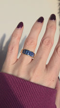 Load and play video in Gallery viewer, 2625: Vintage; 18ct Gold Ceylon Blue Sapphire Tiered Ring- Fabulous
