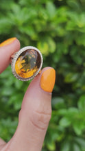 Cargar y reproducir el video en el visor de la galería, 1957: Vintage; 14ct Gold Large (8ct) Oval Yellow Citrine Solitaire Ring- Old, lovely mature stone.
