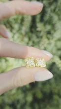 Load and play video in Gallery viewer, 2377 18ct Gold 18 Natural Diamonds (0.45ct) Geometric Set Earrings
