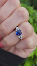 Load and play video in Gallery viewer, 8244: Vintage: 18ct Gold Ceylon Blue Sapphire Diamonds Ring- exquisite
