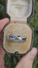 Cargar y reproducir el video en el visor de la galería, 1436: Vintage: 9ct White Gold Black White Diamonds Cocktail Ring-Lush
