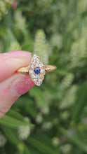 Load and play video in Gallery viewer, 6074-Antique: Art Deco 18ct Gold Cornflower Blue Sapphire 14 Diamonds Ring- Geometric, sparkling, symmetry

