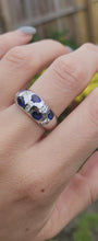 Cargar y reproducir el video en el visor de la galería, 6094 Vintage: 18ct Mixed Gold &quot;Bombe&quot; Statement Blue Sapphires Diamonds &quot;bombe&quot; Ring
