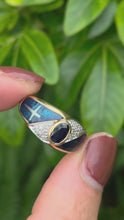 Load and play video in Gallery viewer, 2149: Vintage: 9ct Gold Blue Sapphire, Enamel Diamonds Art Deco Style Ring- Geometric beauty
