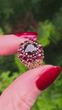 Load and play video in Gallery viewer, 2959- Vintage 9ct Gold 12 Vivid Red Garnets Cluster Ring- Pre-1975
