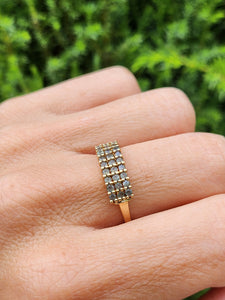 1778: Vintage: 9ct Gold Green Topaz Stacker/Dress Ring- gorgeous green