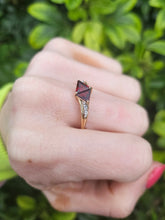 Load image into Gallery viewer, 0453: Vintage: 18ct Gold Triangular Cut Red Garnets Diamonds Geometric Set Ring
