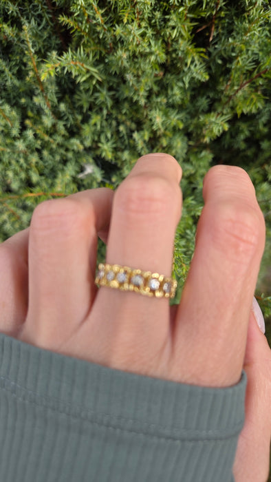 6415 Vintage: 18ct Gold Lattice Work 7 Natural Diamonds   Dress Ring