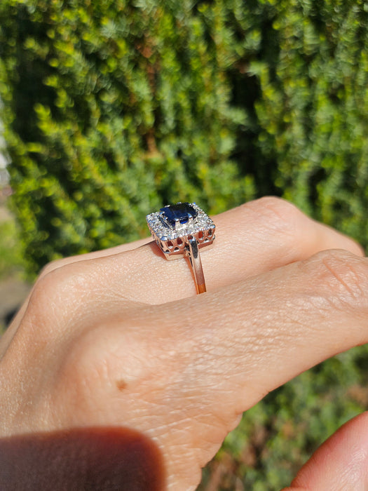 6053 Antique Art-Deco 18ct Gold Blue Sapphire Diamonds Square Set Cocktail Ring- Exquisite
