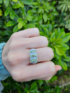 0666: Vintage: 9ct Gold Peridots Diamonds Ring- gorgeous, sparkling eye candy