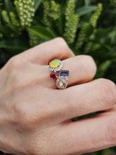 Load image into Gallery viewer, 1213: Vintage: 9ct White Gold Abstract Cocktail Cluster Ring- outrageous
