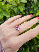 Load image into Gallery viewer, 0926: Vintage: 18ct Gold Blood Red Ruby Diamonds Flower Head Ring
