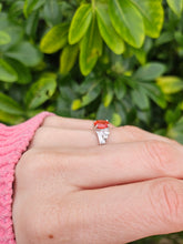 Load image into Gallery viewer, 1036: Vintage: 9ct White Gold Padparadscha Sapphire White Sapphires Ring- amazing colours
