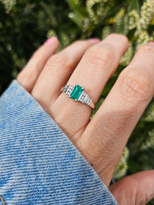 1403 Vintage 18ct White Gold Emerald and Diamonds