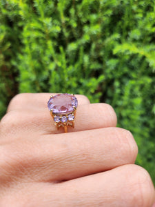 1758: Vintage: 9ct Gold Lilac Amethysts Statement Cocktail Ring- Fabulous