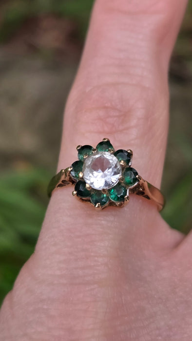 3189 Vintage: 9ct Yellow Gold Green Diopside & White Spinel Cluster Ring — From 1973