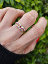 Cargar imagen en el visor de la galería, 0954: Vintage: 18ct Gold 7 Rich Red Rubies 12 Diamonds Geometric Set Stacker/Dress Ring- exquisite
