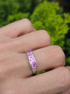 2184: Vintage; 9ct White Gold Pink Sapphires Stacker/Dress Ring- petite, pink and cute