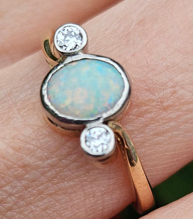 1102: Vintage; 18ct Gold White Opal Twin Diamonds Dress Ring- cute, colourful, sparkling