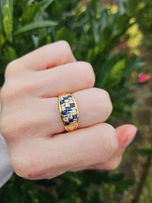 6510 Vintage: 18ct Yellow Gold Blue Sapphire & Diamond Chequerboard Half Hoop Ring