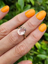 Load image into Gallery viewer, 1893: Vintage: 9ct Rose Gold Pink Morganite Solitaire- Pink on Pink- LUSH
