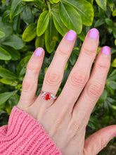 Load image into Gallery viewer, 1036: Vintage: 9ct White Gold Padparadscha Sapphire White Sapphires Ring- amazing colours
