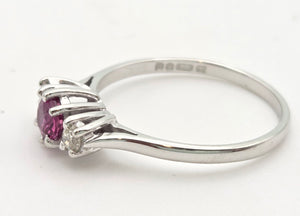2357: Vintage; 18ct White Gold Ruby Round Full Cut Diamonds 3- Stone Straight Ring- From 1978