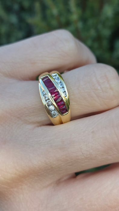6443:Vintage 18ct Gold Rubies Natural Diamonds Tiered Crossover Ring