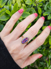 Load image into Gallery viewer, 0831: Vintage &amp; Old: 9ct Gold Oval Lilac Amethyst Dress Ring
